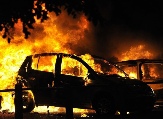 За прошедшие сутки в Волгоградской области сгорели 2 автомобиля