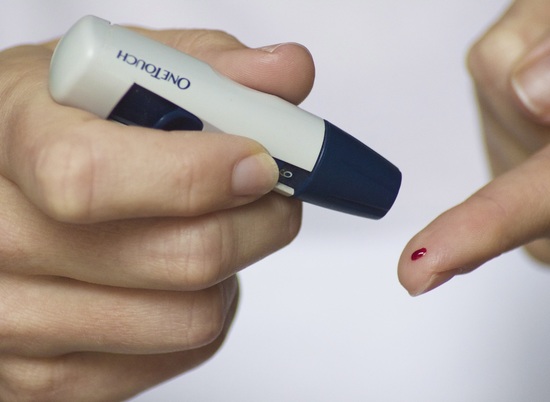 Врачи назвали необычный симптом диабета на коже