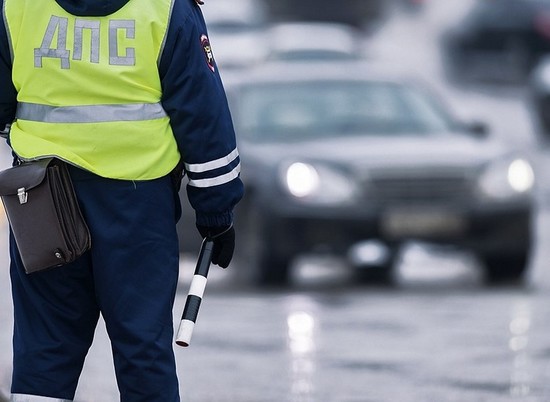 На дорогах Волгоградской области начались массовые проверки по безопасности