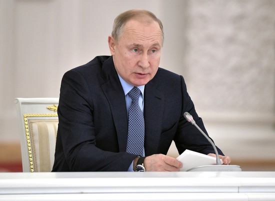 Владимир Путин призвал решить вопрос с дорогим электричеством для фермеров
