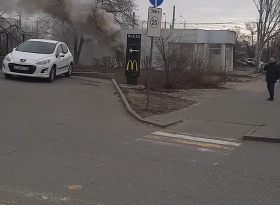 На севере Волгограда горит Аптека