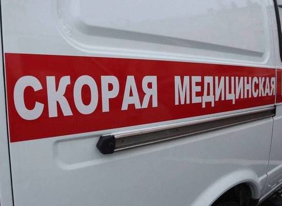 В Волгограде мужчина выпал из окна 8 этажа