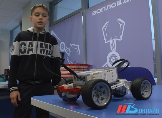 «Орлята» в Волгограде научатся делать роботов и ставить мат в три хода