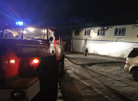 Два человека заживо сгорели на даче в СНТ «Сластена» на юге Волгограда