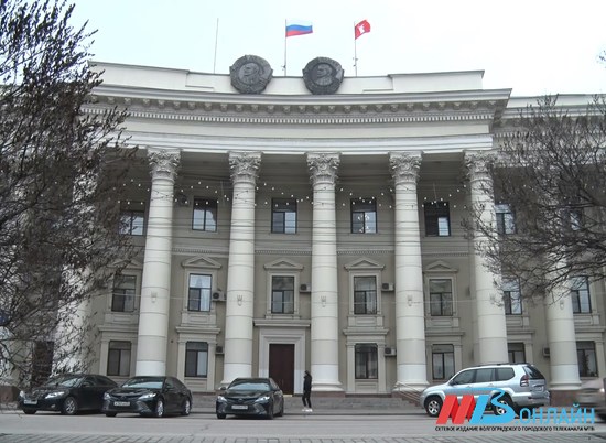 Депутаты Волгоградской облдумы спросят чиновников о сделанном в 2019-м