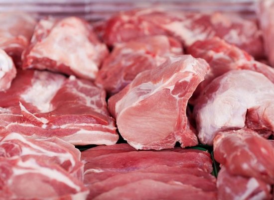 В "Фунте мяса" в Волжском изъяли 200 кг сомнительной продукции