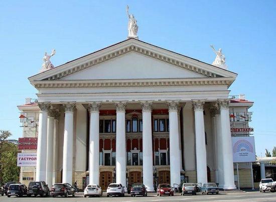 В Волгограде отменили «Снежное шоу» Славы Полунина из-за коронавируса