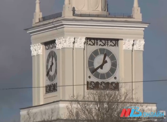 Решение вопроса о часовом поясе в Волгограде отложено, но не отменено