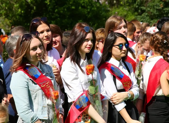 Минпросвещения: российские школы могут досрочно завершить учебный год