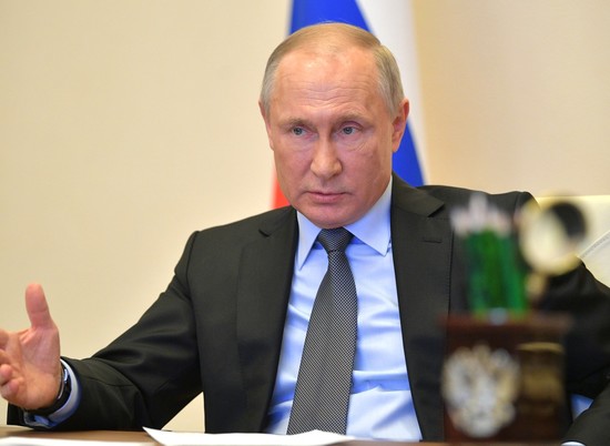 Владимир Путин поставил задачи по борьбе с коронавирусом в России