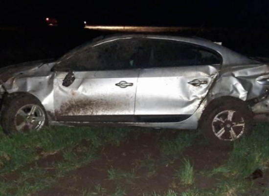 Житель Клетского района разбил угнанное авто и сбежал, бросив пассажира