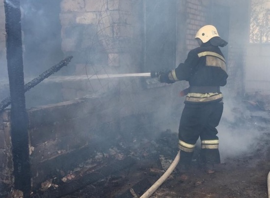 Почти полсотни пожаров случилось за сутки в Волгоградской области