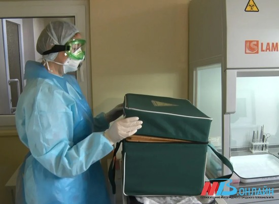 В Волгоградскую область поступило 20 000 медицинских защитных масок