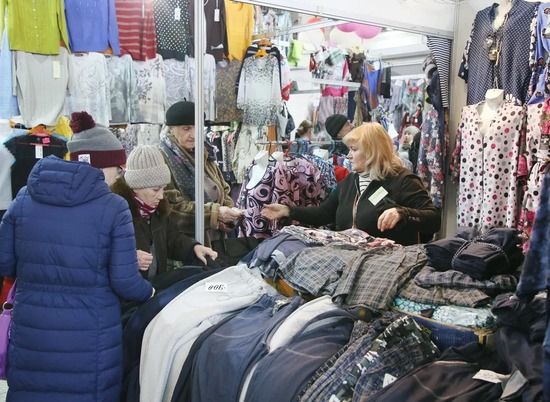Стало известно, когда в Волгограде откроют магазины с одеждой