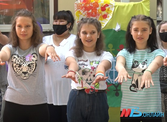 Для волгоградских детей из социальных учреждений устроили праздничный марафон
