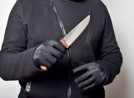 Рецидивистка из Волгограда одним ударом ножа убила приятеля