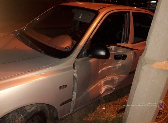 Несовершеннолетний пассажир пострадал из-за водителя-лихача в Волжском