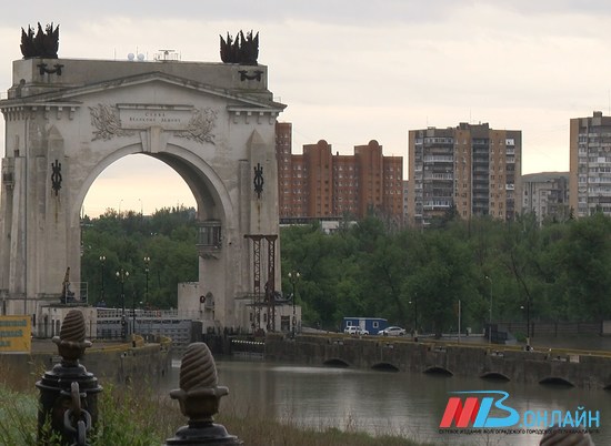 Сильные ливни с градом выпадут в Волгоградской области