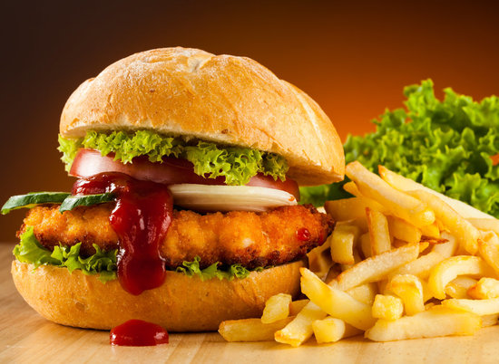 Как часто можно есть чипсы и гамбургеры без вреда здоровью