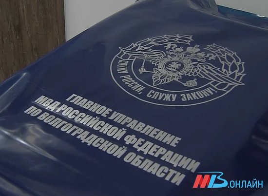 Волгоградский суд оставил под стражей полицейского-взяточника