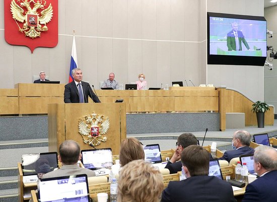 Володин: «Депутаты продолжат работу с избирателями в августе»