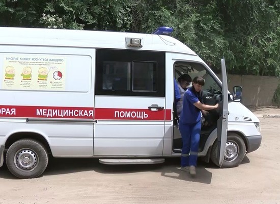 В Волгограде при ДТП пострадала 77-летняя пассажирка