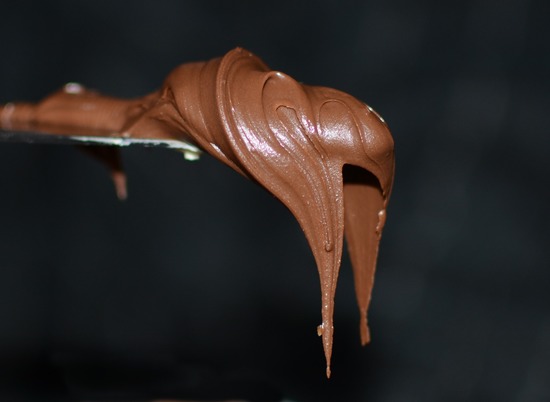 Отходы арахиса сделают молочный шоколад таким же полезным, как темный
