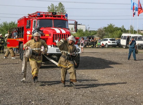В Волгограде выбрали лучшую добровольную пожарную команду