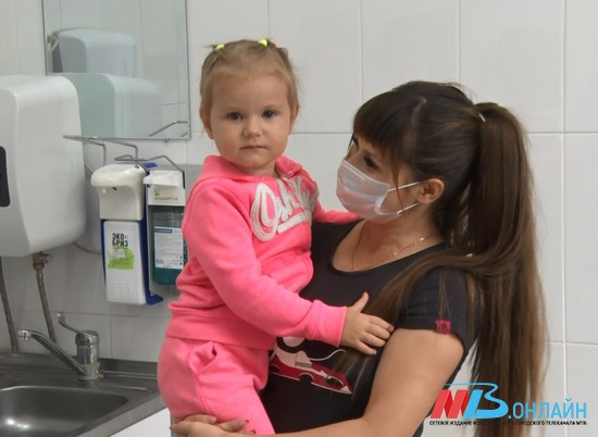 Детей в Волгоградской области начали прививать от гриппа