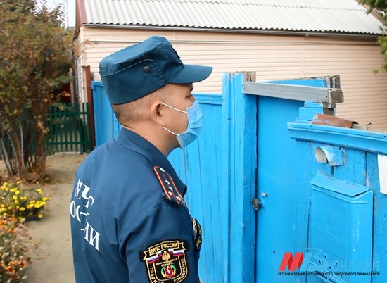 Сотрудники МЧС проверили обогреватели в частных домах Волгограда