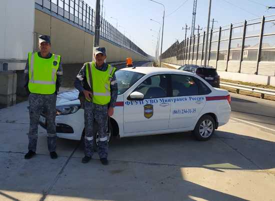 Вооруженные патрули охраняют волгоградский мост через Ахтубу