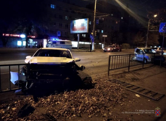 Добропорядочный пешеход пострадал в ночном ДТП на севере Волгограда