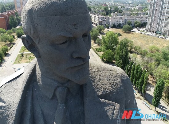 В Волгограде к 7 ноября снесли памятник Ленину