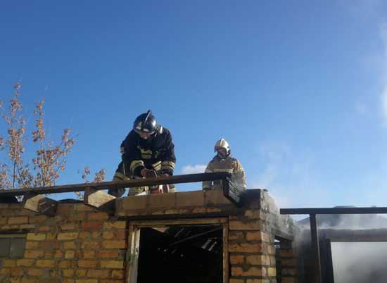 На пожаре в Волгограде пострадал курящий мужчина
