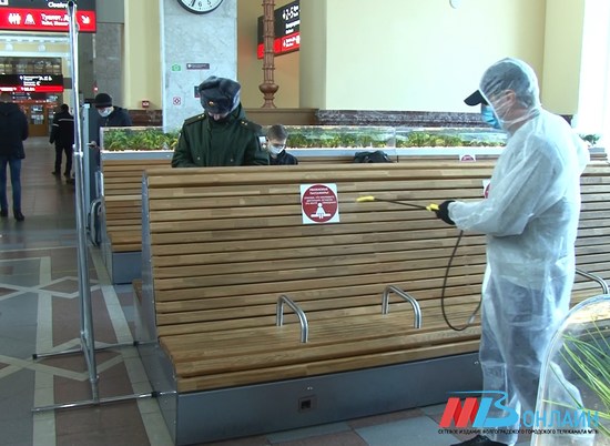 На главном вокзале Волгограда каждый день проходит дезинфекция