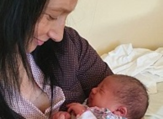 31-летняя жительница Волгоградской области родила девятого ребенка