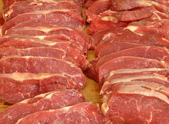 Зараженной чумой мясо не попало на прилавки волгоградских магазинов