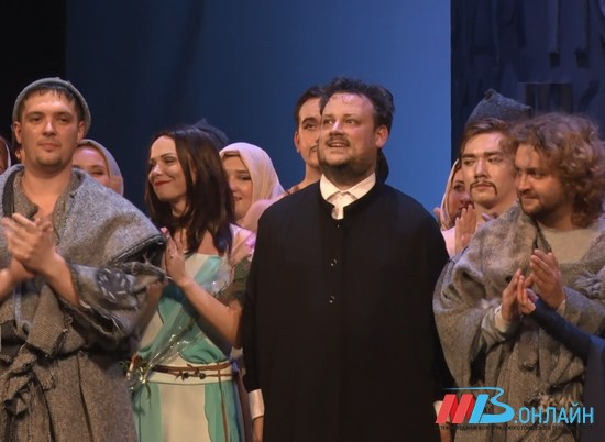 «Царицынская опера» открыла сезон при участии дирижера с мировым именем
