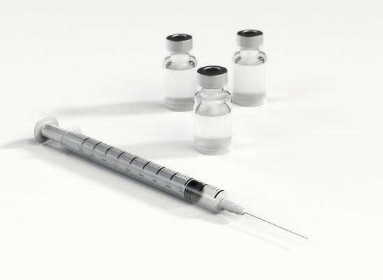 Массовая вакцинация россиян «ЭпиВакКороной» начнётся в 2021 году