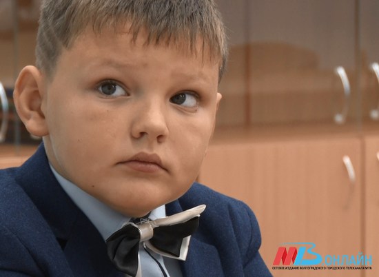 В школах Волгоградской области продлены меры безопасности из-за ковида