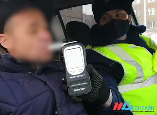В Волгограде перед праздниками усилили проверки на дорогах