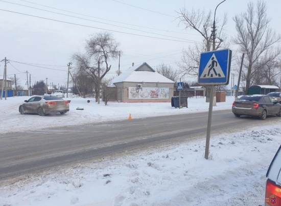 В Волгоградской области иномарка сбила 7-летнюю девочку