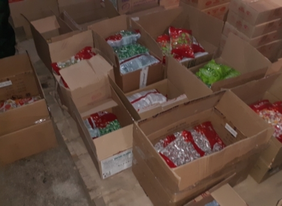 В Волгограде на оптовом рынке изъяли более 192 кг незаконных конфет