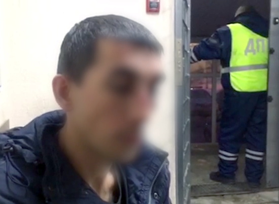 В Волгограде задержан пьяный таксист с липовым водительским удостоверением