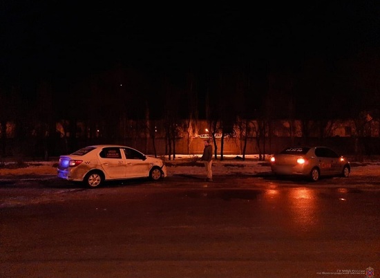 Под Волгоградом в столкновении двух «Логанов» пострадал 6-летний ребенок