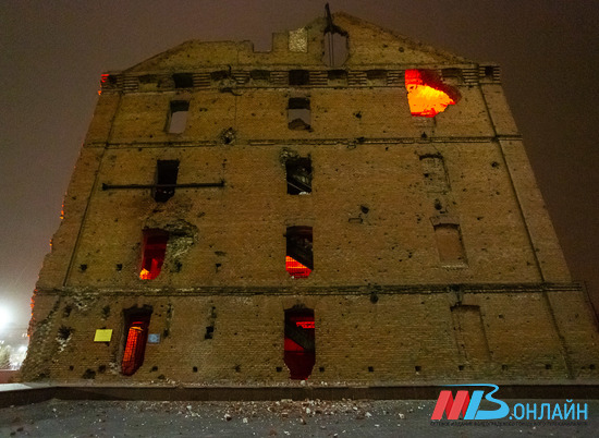 Порывы ветра обрушили стену мельницы Гергардта в Волгограде