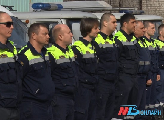Сотрудники "Службы спасения Волгограда" отмечают 23-летие организации