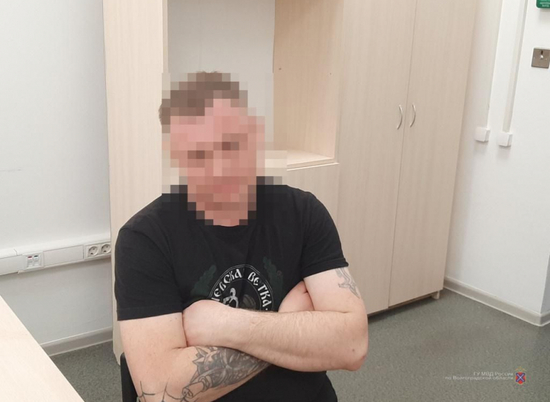 Фанату «Динамо» грозит арест за взрыв петарды на матче в Волгограде