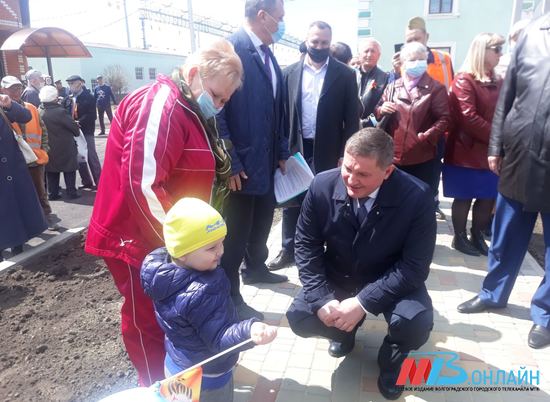 В Камышинском районе открыли памятник строителям Волжской рокады