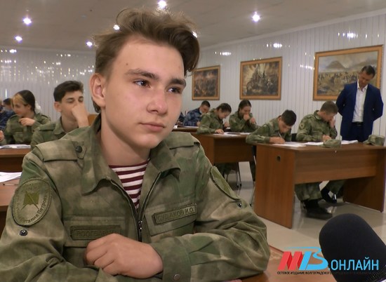 Росгвардейский класс в Волгоградской области написал «Диктант Победы»